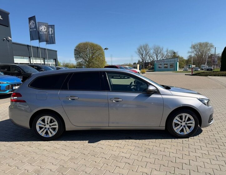 Peugeot 308 Kombi 1,2 l 81 kw