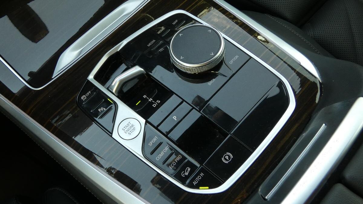 BMW X5 SUV / Terénní 3,0 l 210 kw