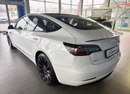 Tesla Model 3 Sedan / Limuzína 0,0 377 kw