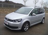 Volkswagen Touran 1