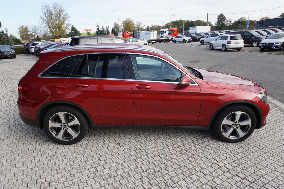Mercedes-Benz GLC SUV / Terénní 2,1 l 125 kw