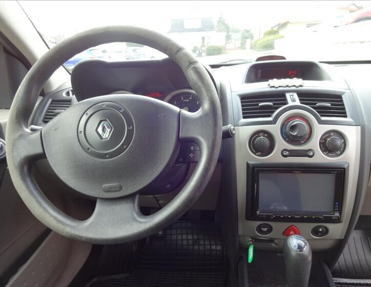 Renault Mégane Hatchback 1,4 l 72 kw