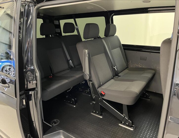 Volkswagen Transporter 22