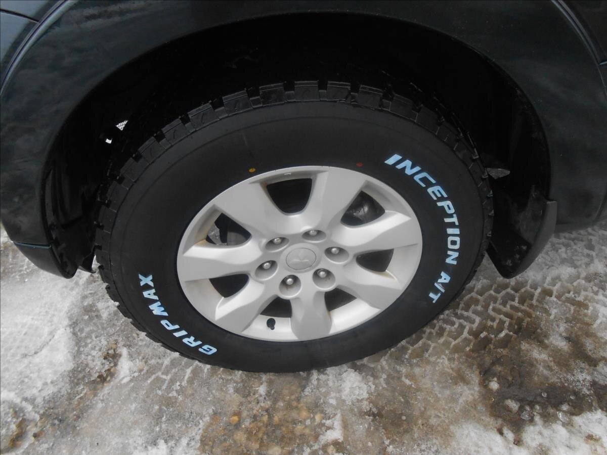 Mitsubishi Pajero SUV 3,2 l 147 kw