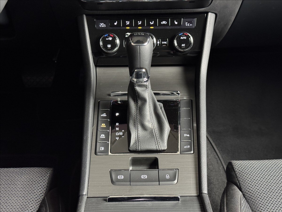 Škoda Superb Kombi 1,4 l 160 kw