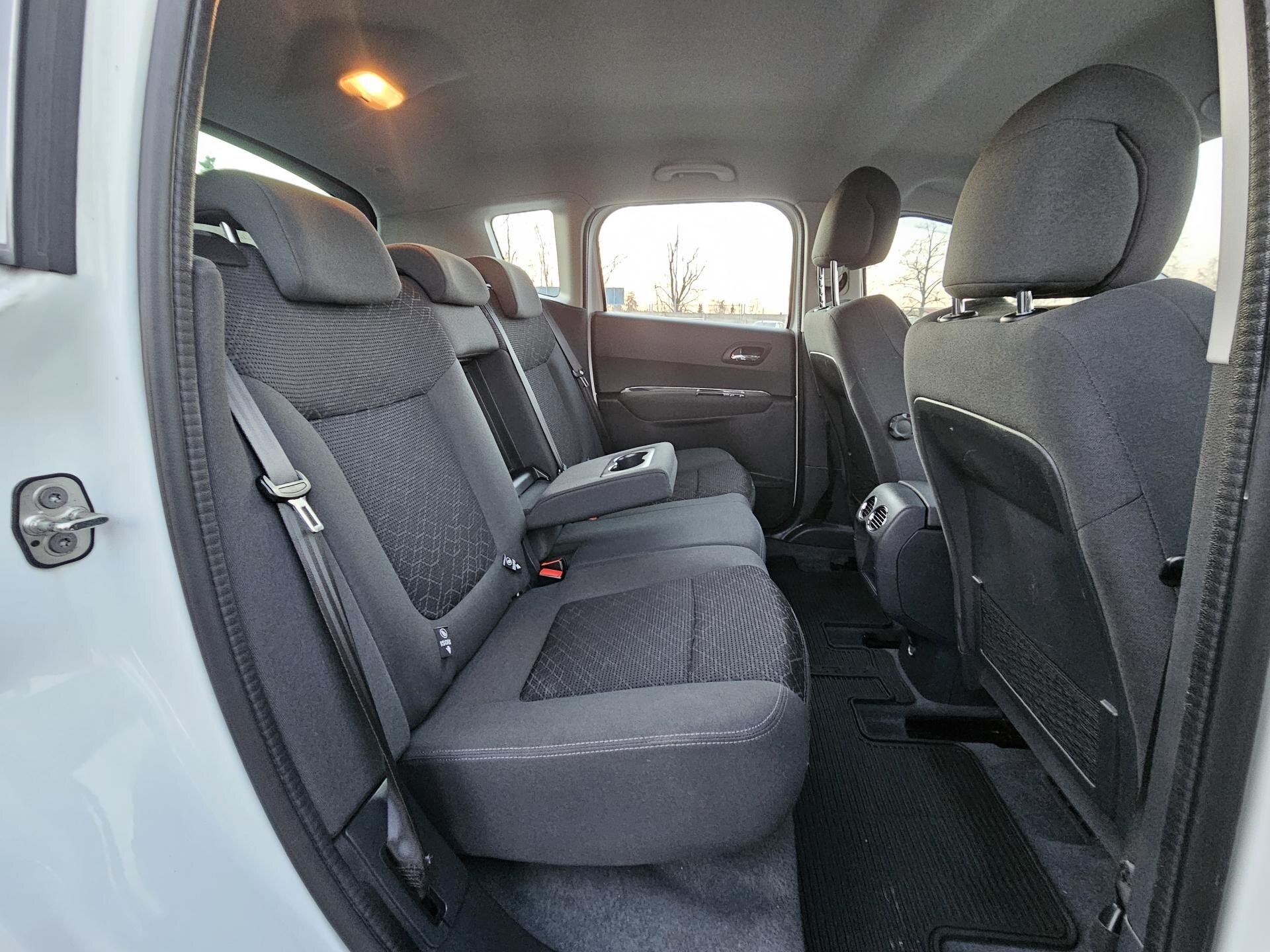 Peugeot 3008 SUV 1,2 l 96 kw