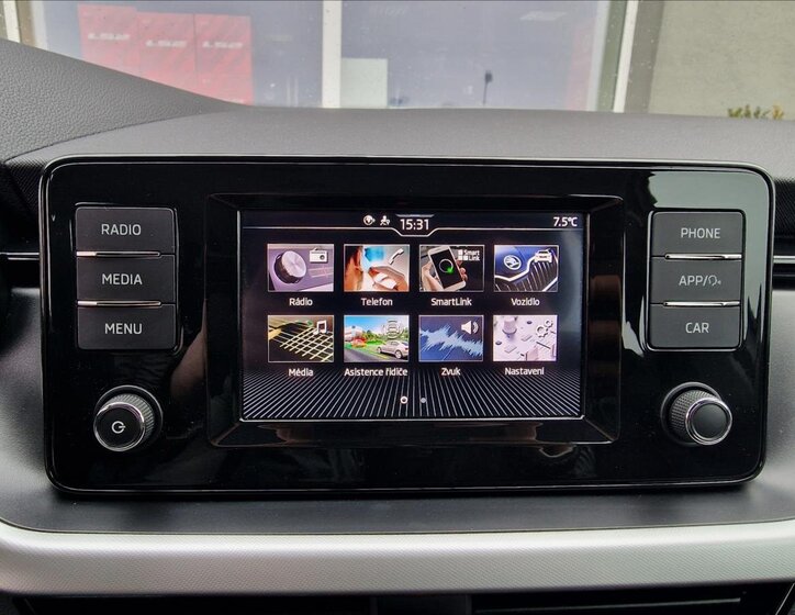 Škoda Scala Hatchback 999,0 81 kw