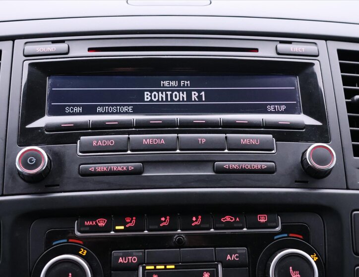 Volkswagen Multivan Kombi 2,0 l 103 kw