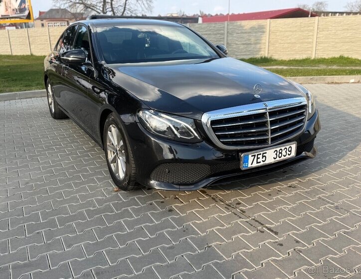 Mercedes-Benz Třídy E Sedan / Limuzína 0,0 110 kw