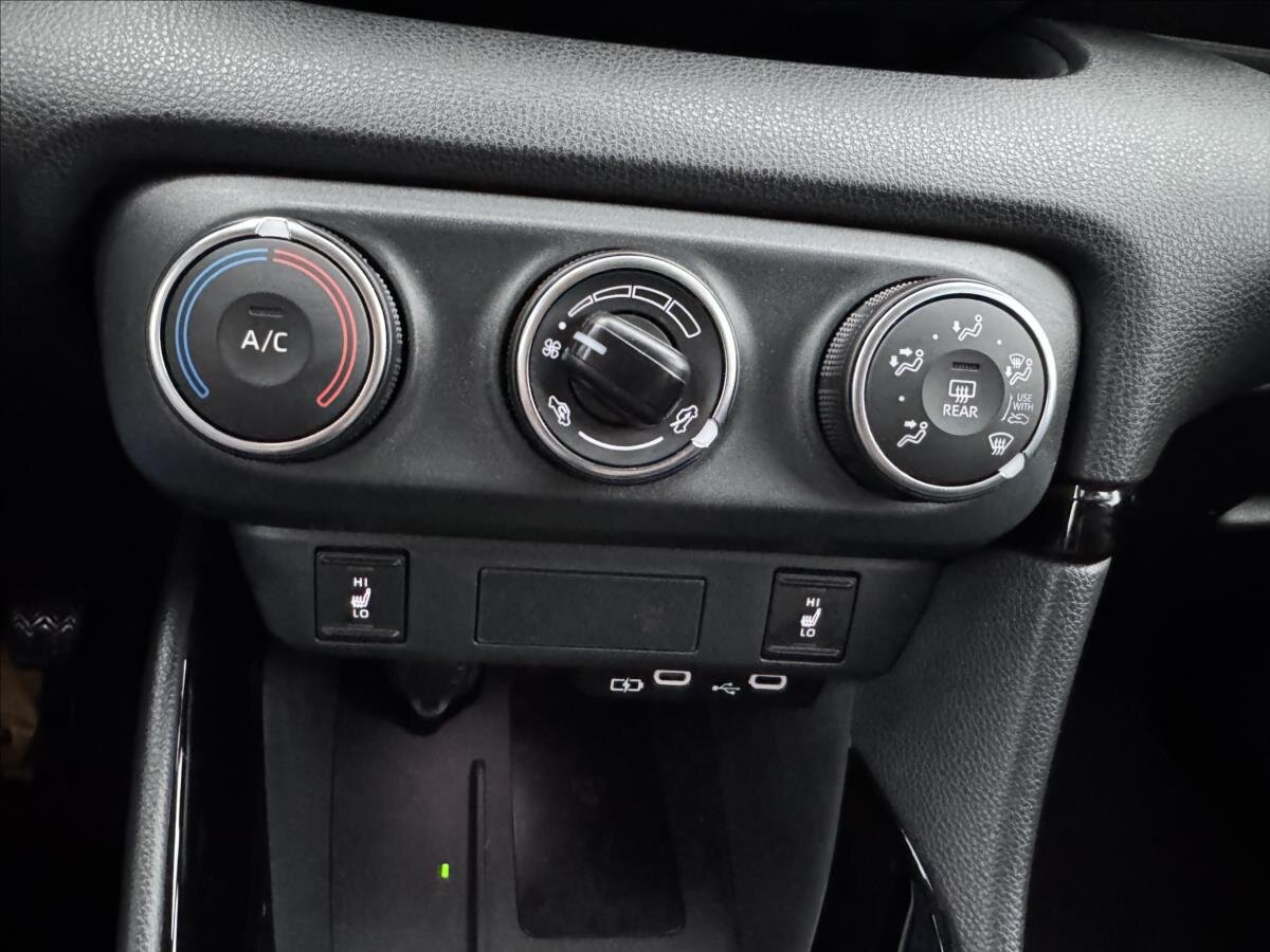 Toyota Yaris Hatchback 1,5 l 92 kw