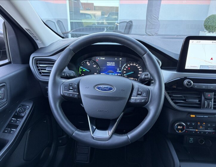 Ford Kuga SUV / Terénní 2,5 l 165 kw