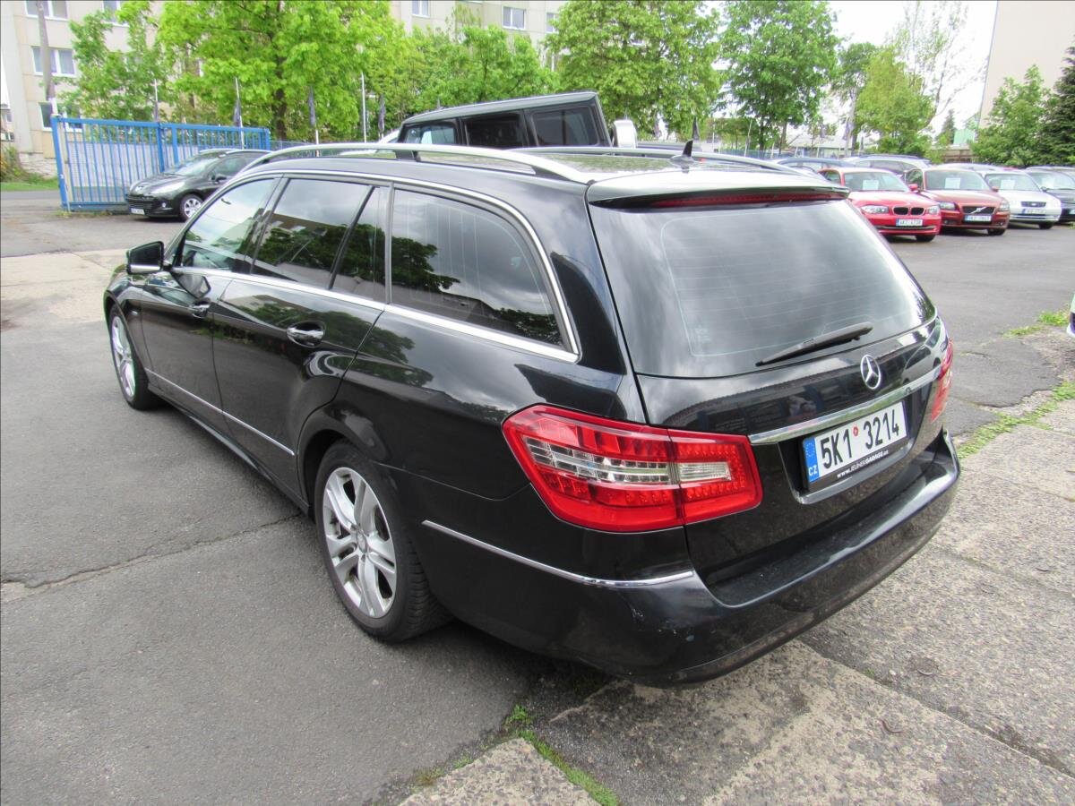 Mercedes-Benz Třídy E Kombi 2,1 l 125 kw