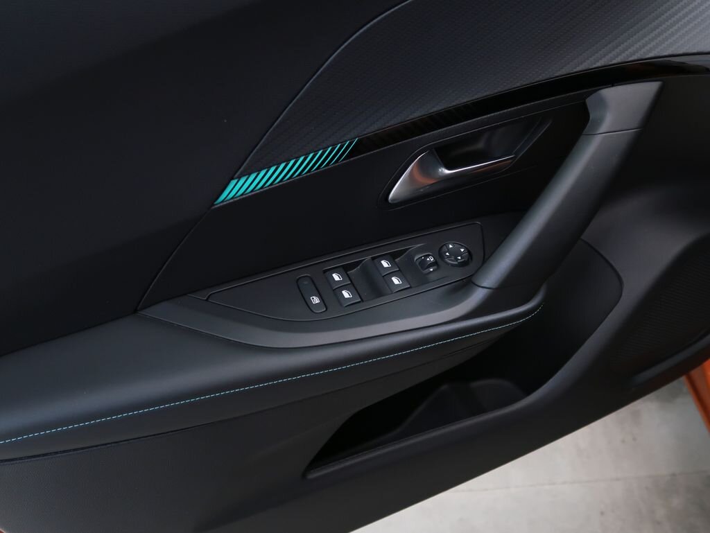 Peugeot 2008 SUV 1,2 l 74 kw