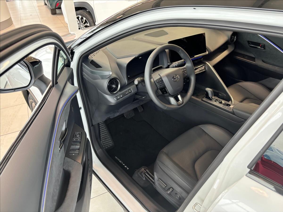 Toyota C-HR SUV 1,8 l 103 kw