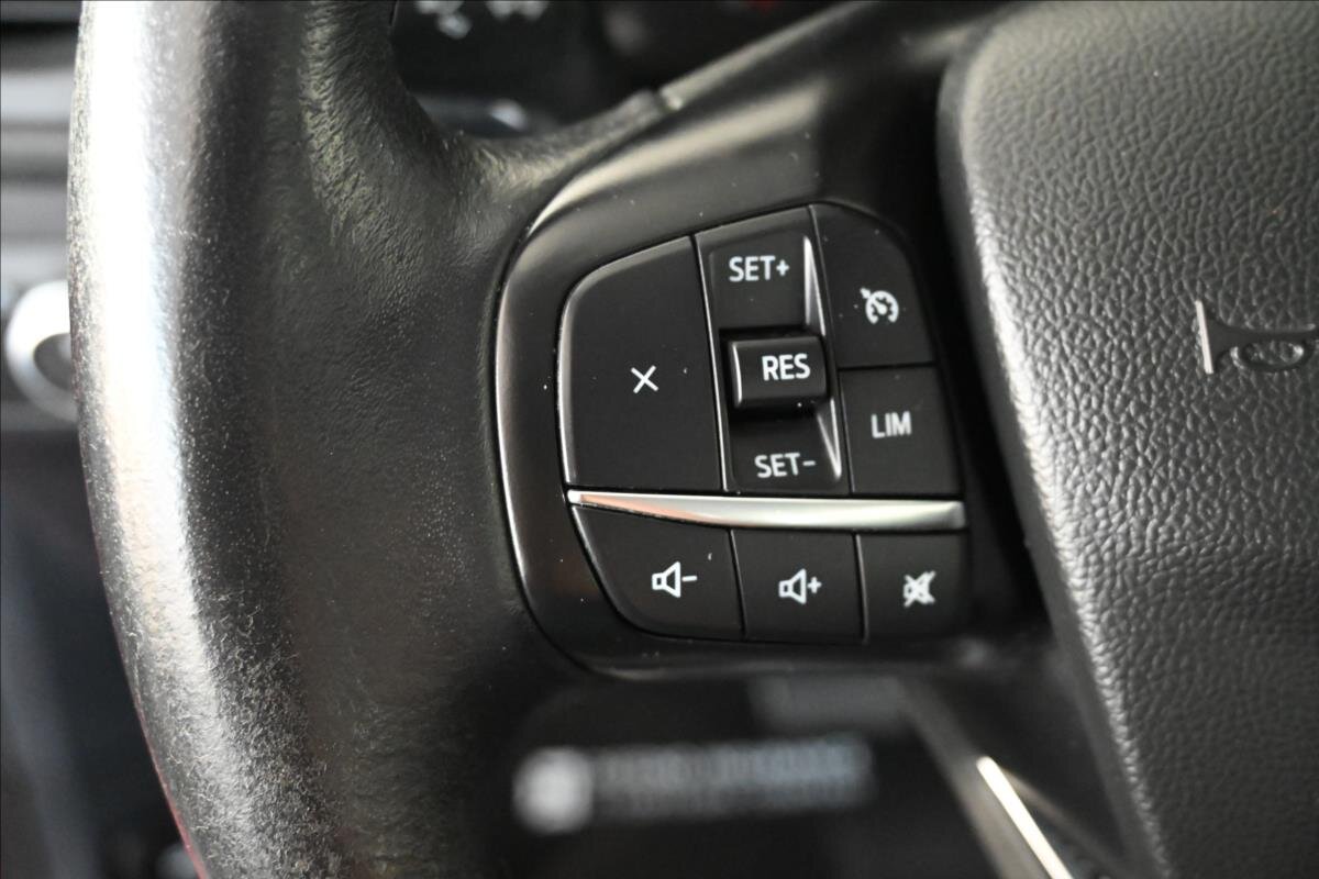 Ford Kuga SUV / Terénní 1,5 l 88 kw