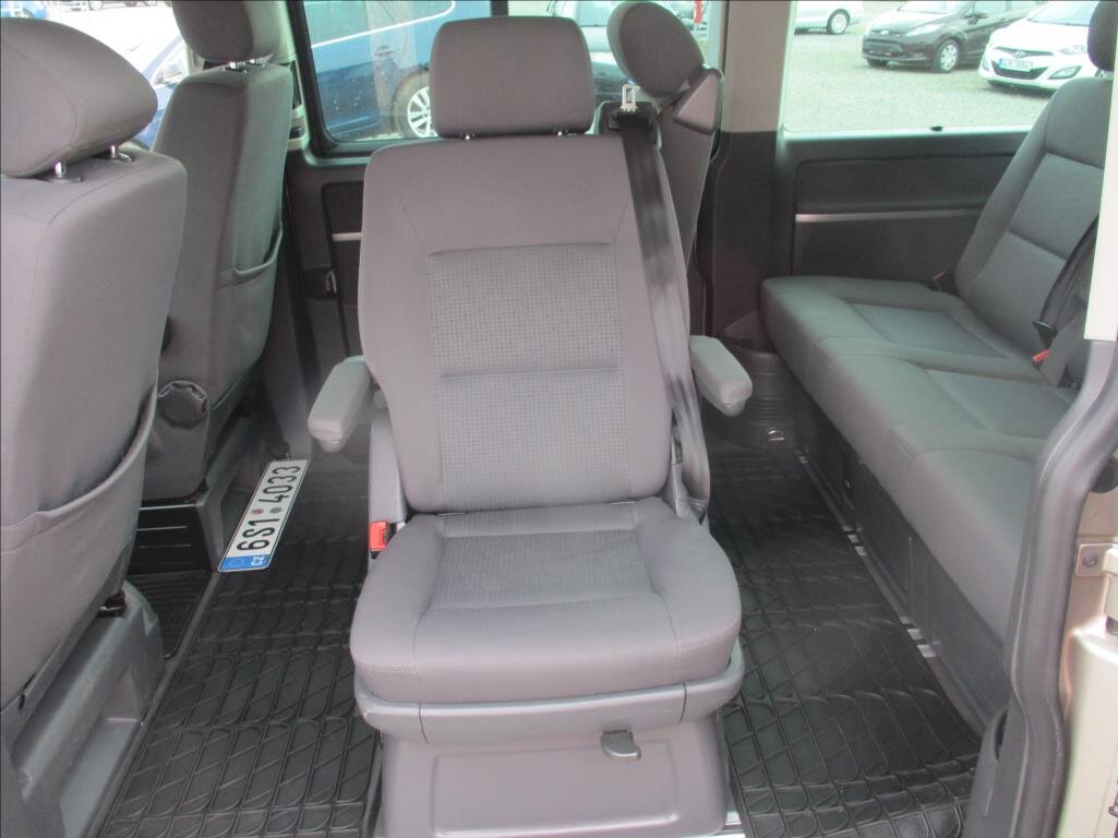 Volkswagen Multivan VAN / Minibus 2,5 l 96 kw