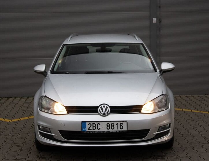 Volkswagen Golf 2
