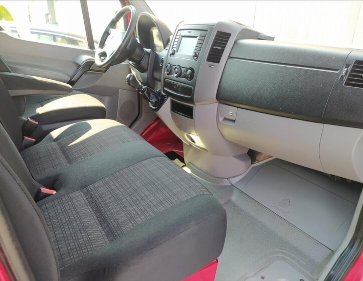 Mercedes-Benz Sprinter Skříň 2,1 l 95 kw