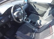 Volkswagen Passat Sedan 2,0 l 103 kw