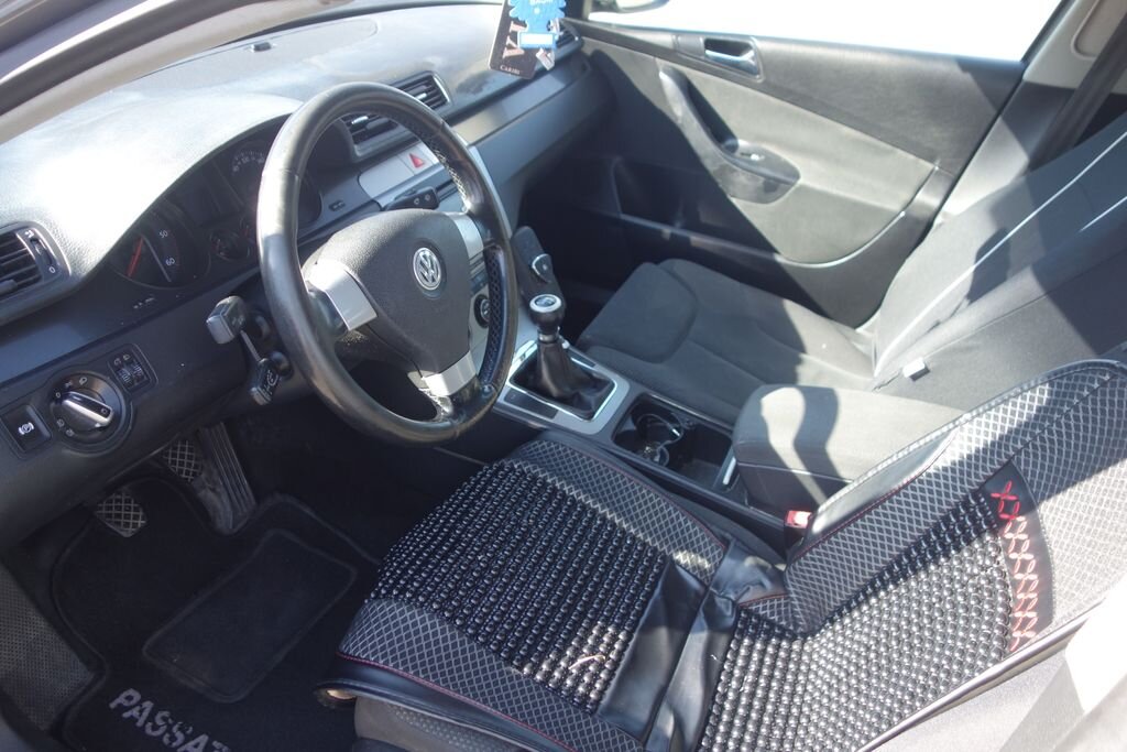 Volkswagen Passat Sedan 2,0 l 103 kw