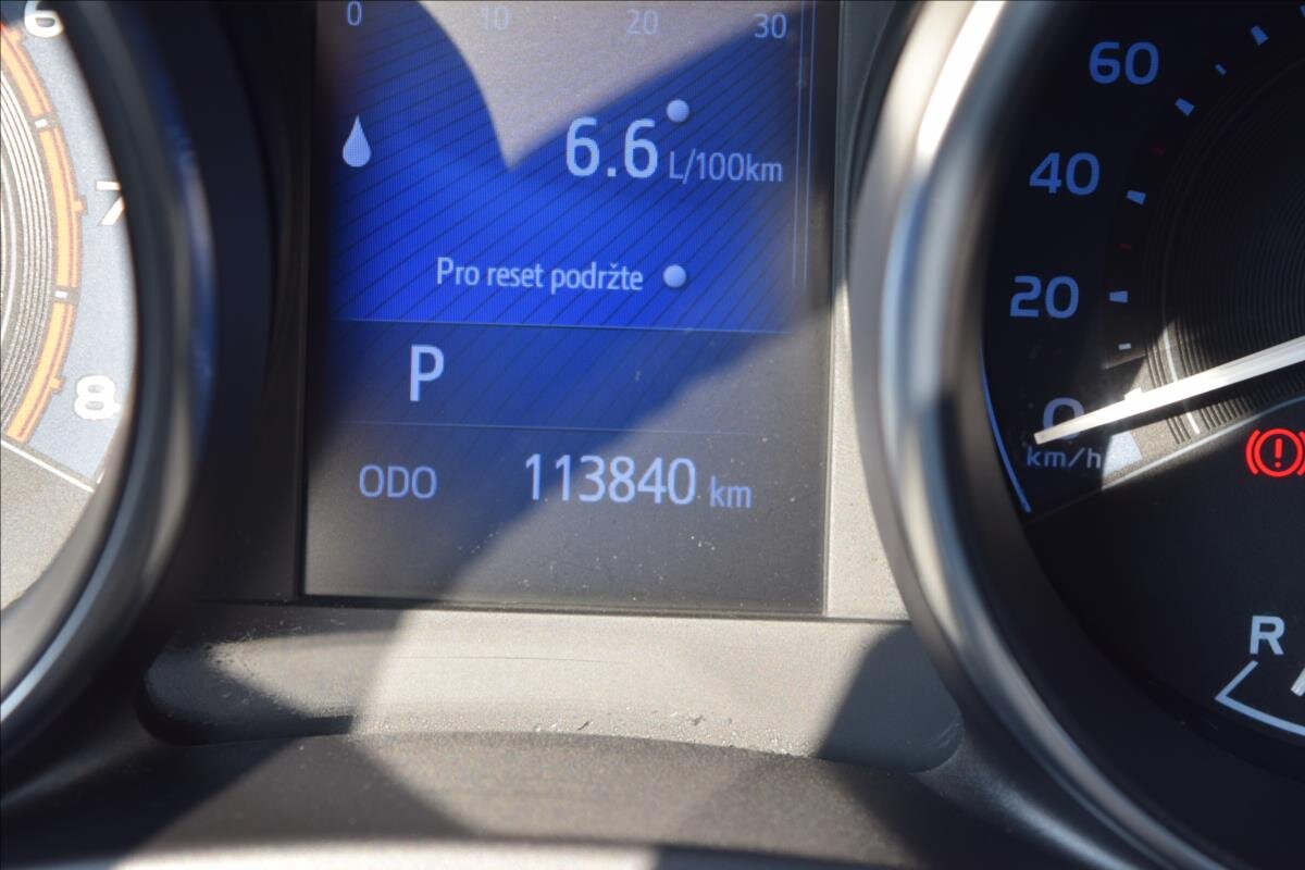 Toyota Auris Kombi 1,2 l 85 kw