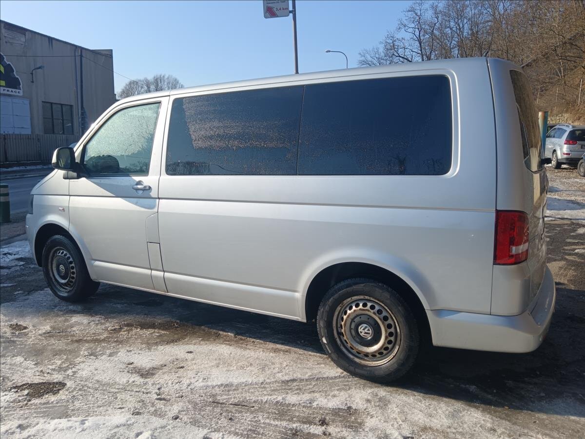Volkswagen Multivan MPV 2,0 l 75 kw