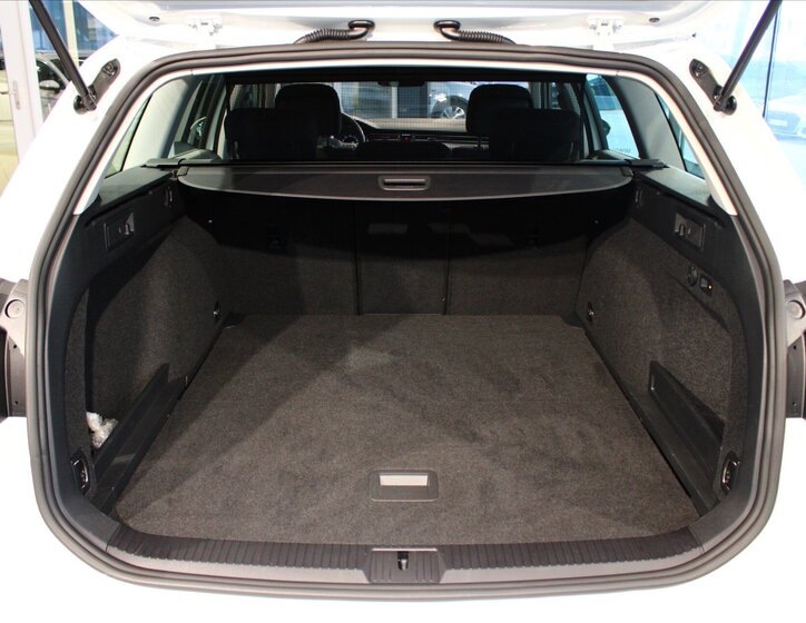 Volkswagen Passat 24