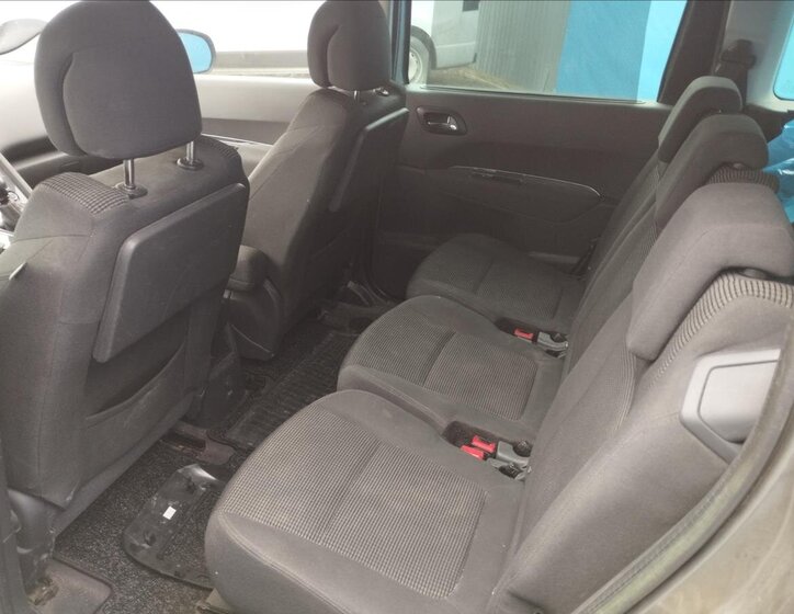 Peugeot 5008 Kombi 1,6 l 82 kw