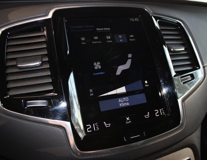 Volvo XC90 SUV / Terénní 2,0 l 173 kw