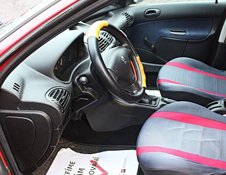 Peugeot 206 8
