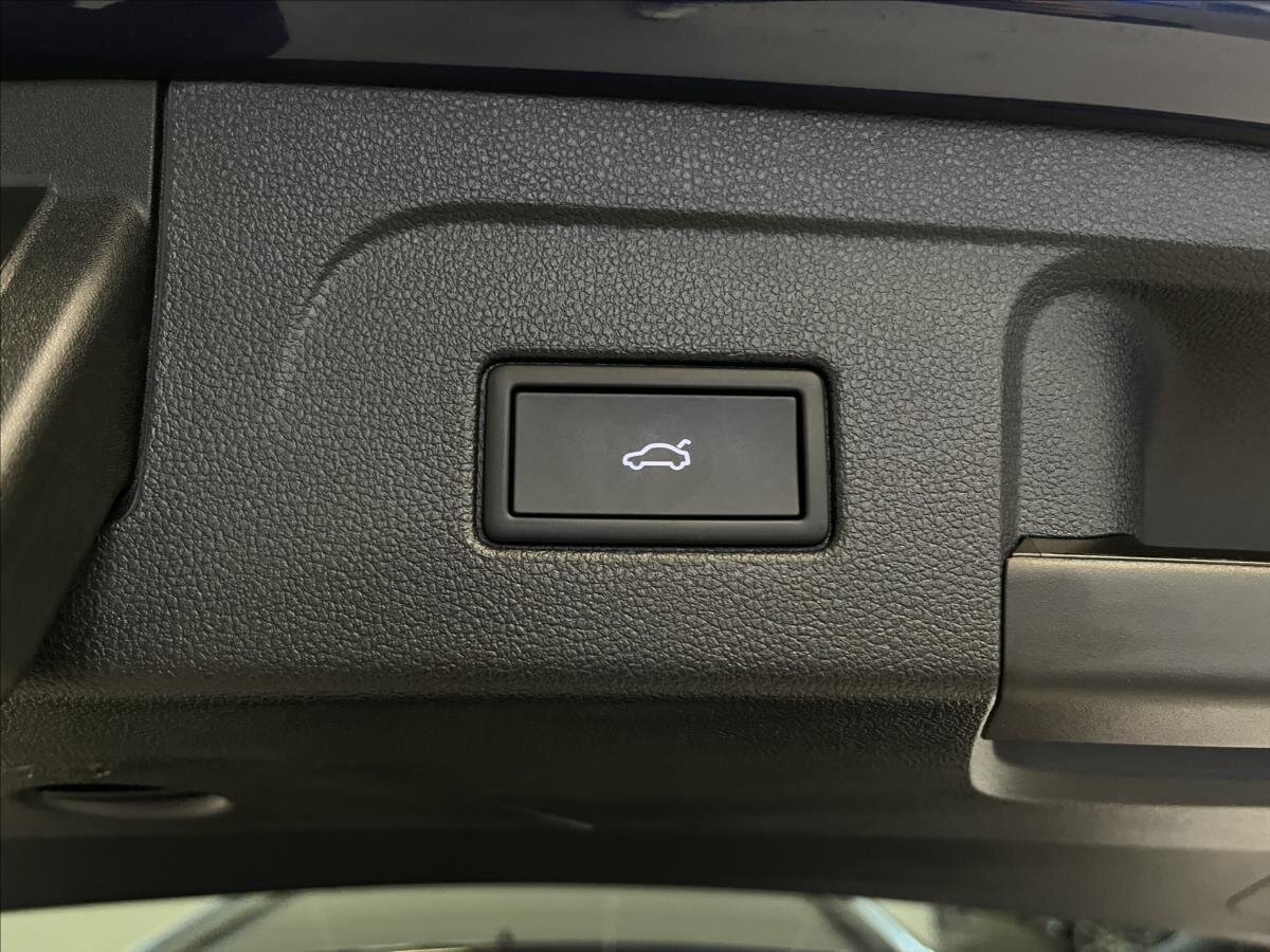 Volkswagen Touran VAN-Minibus 1,5 l 110 kw