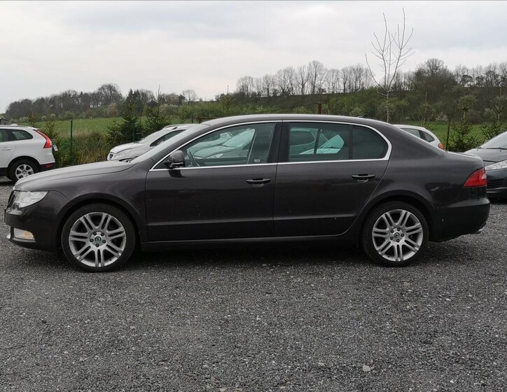 Škoda Superb Sedan / Limuzína 2,0 l 147 kw