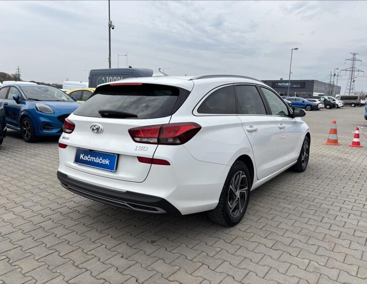 Hyundai i30 Kombi 998,0 88 kw