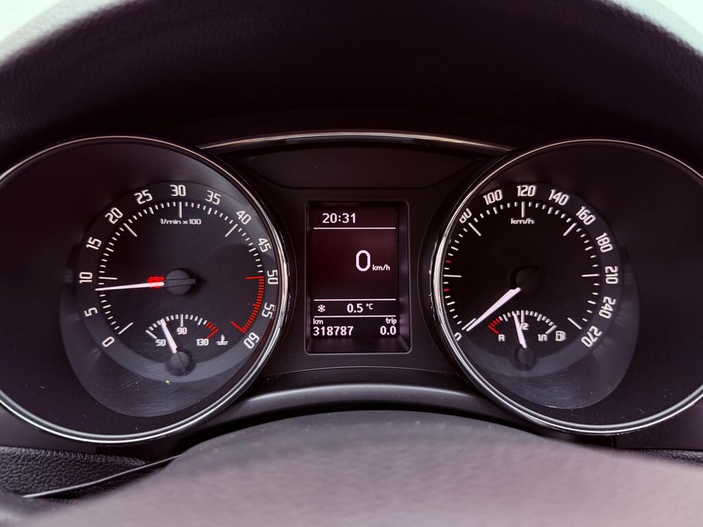 Škoda Superb Sedan 2,0 l 103 kw