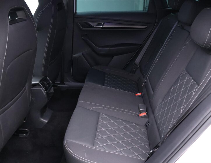 Škoda Karoq SUV / Terénní 1,5 l 110 kw