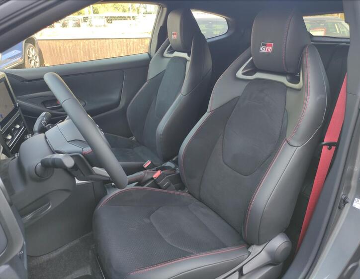 Toyota GR Yaris 6