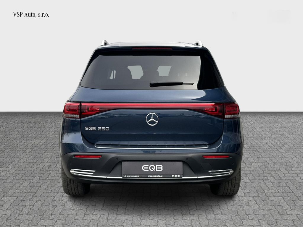 Mercedes-Benz EQB