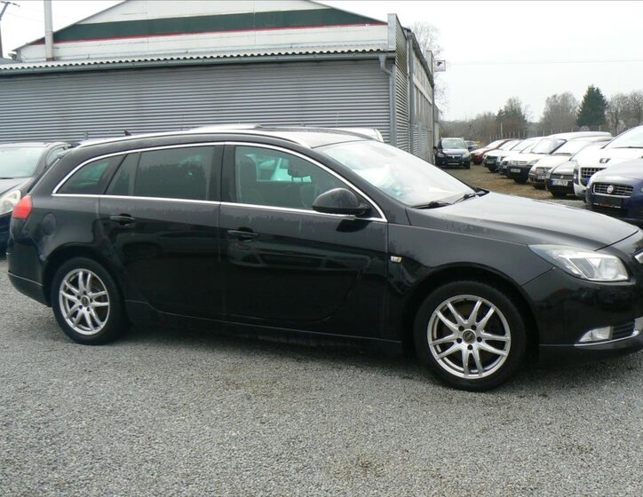Opel Insignia Kombi 2,8 l 191 kw