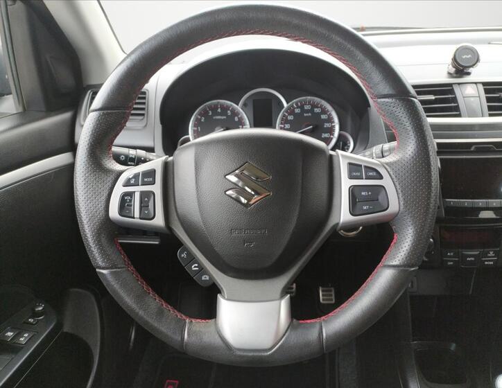 Suzuki Swift 11