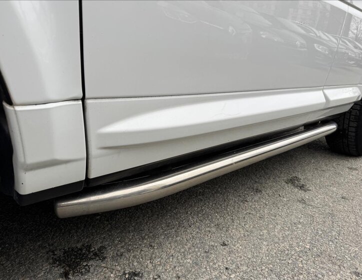 Land Rover Freelander SUV / Terénní 2,2 l 140 kw