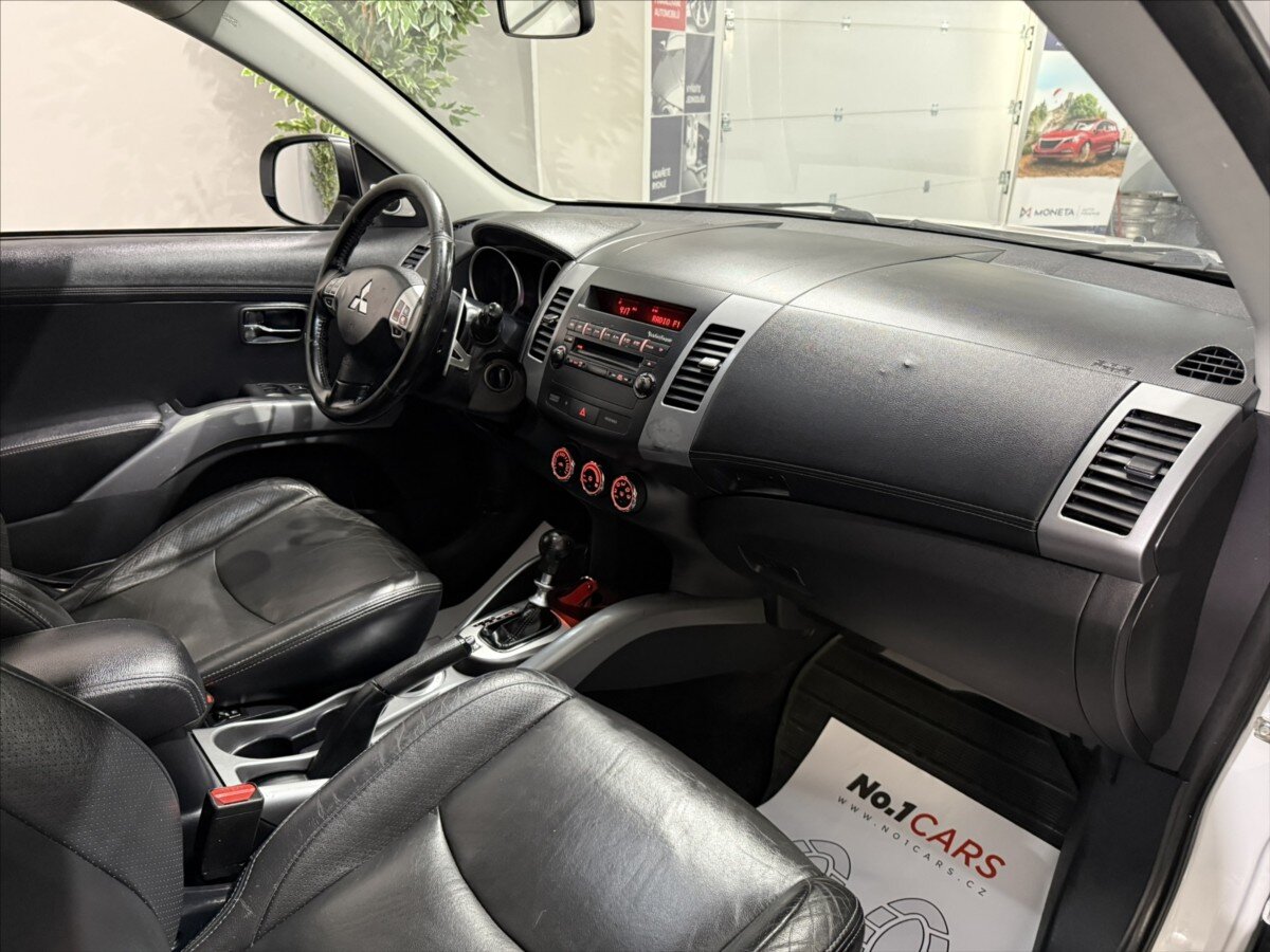 Mitsubishi Outlander SUV / Terénní 2,2 l 115 kw