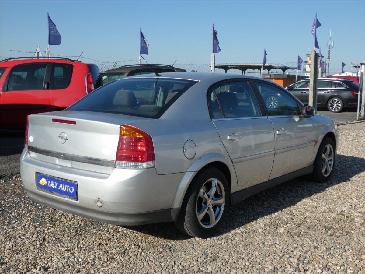 Opel Vectra Sedan / Limuzína 2,2 l 108 kw