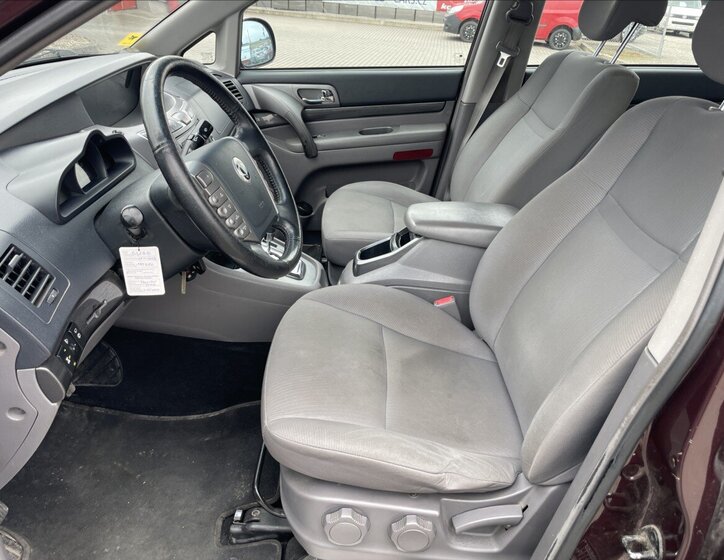 SsangYong Rodius SUV / Terénní 2,0 l 114 kw