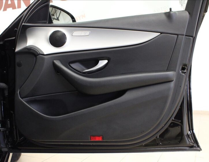 Mercedes-Benz Třídy E 11