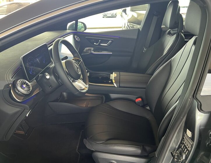 Mercedes-Benz EQE Sedan / Limuzína 0,0 180 kw