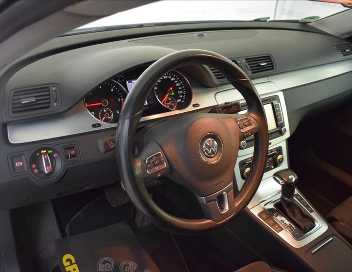 Volkswagen Passat CC Sedan / Limuzína 2,0 l 105 kw