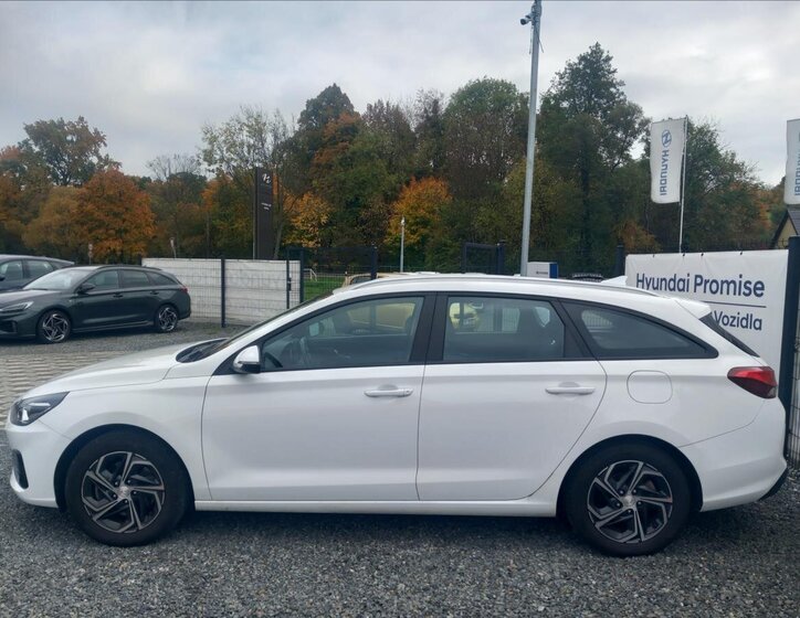 Hyundai i30 Kombi 998,0 88 kw