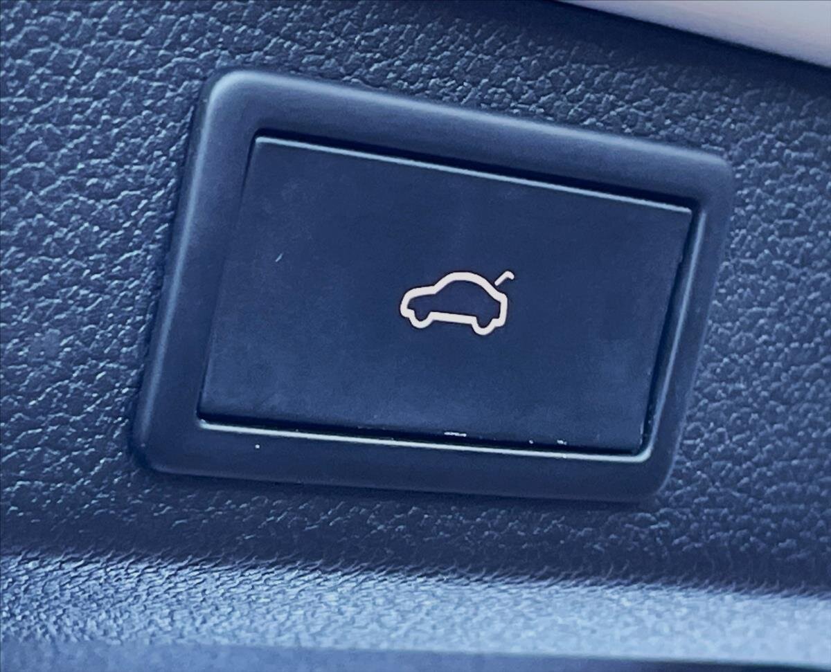 Škoda Superb Kombi 2,0 l 147 kw