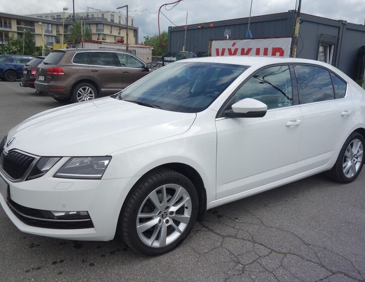 Škoda Octavia Sedan / Limuzína 2,0 l 110 kw