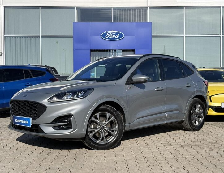 Ford Kuga SUV / Terénní 2,5 l 140 kw